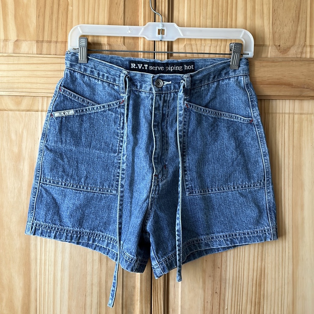Vintage R.V.T Serve Piping Hot Denim Shorts